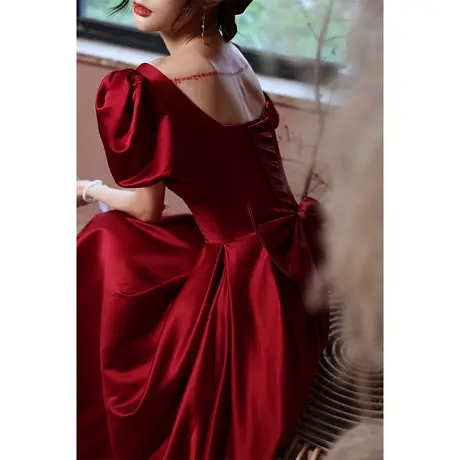 敬酒服新娘在逃公主2023新款小个子夏季酒红色订婚连衣裙平时可穿商品大图