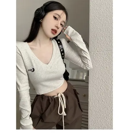 美式复古辣妹V领长袖t恤女春秋内搭紧身纯欲风别致短款打底衫上衣商品大图