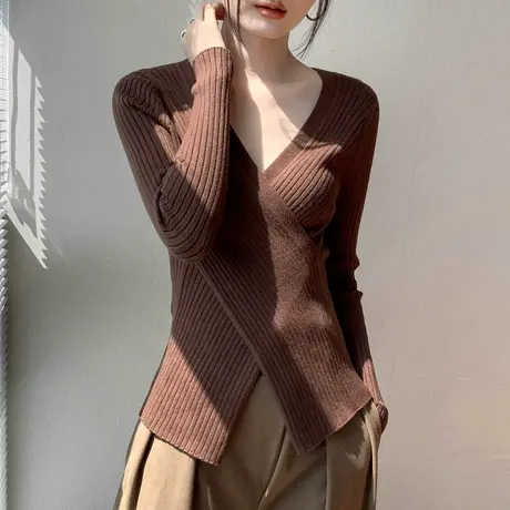 法式小香风V领长袖针织衫女2023秋冬新品交叉设计感小众洋气上衣商品大图