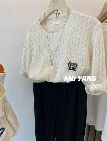 松软云朵般~口袋小熊头羊毛麻花毛衣女秋装短款套头短袖针织衫潮图片