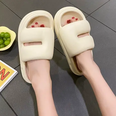 拖鞋女外穿厚底超软凉拖网红超火露趾一字拖增高松糕底面包鞋高级图片