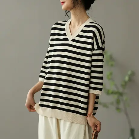 dza 复古宽松显瘦t恤女士V领打底衫春季短款条纹体恤休闲内搭上衣商品大图