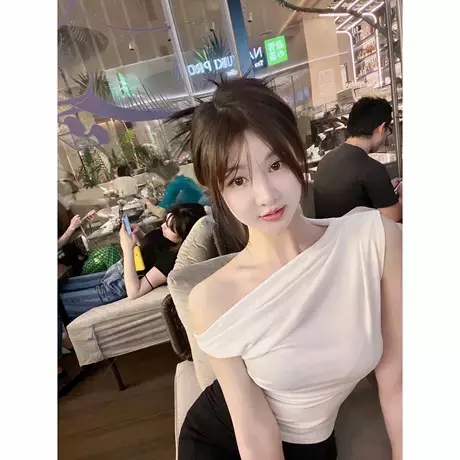 气质女人味斜肩包肩袖不对称Ｔ恤衫女薄款皱褶收腰背心上衣短袖潮图片