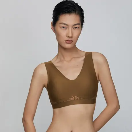 舒适承托 浮光蕾丝美背宽肩带背心式无钢圈文胸 女士内衣内裤套装图片