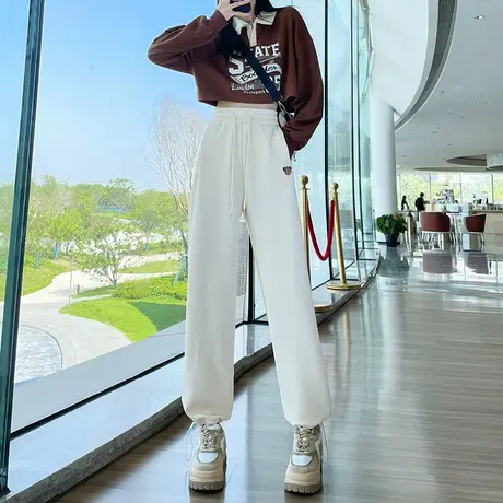 小熊白色运动裤女宽松束脚春秋季小个子休闲裤子显瘦两穿直筒卫裤图片