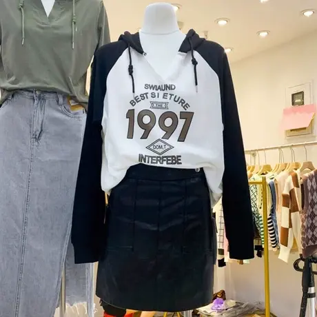 小个子短款插肩袖卫衣女早秋韩版宽松显瘦百搭撞色拼接薄款上衣潮商品大图