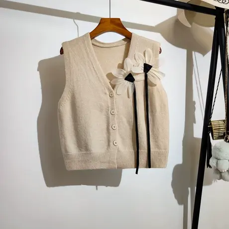 针织马甲开衫女春秋新款v领韩系设计感小众无袖坎肩毛衣背心外穿图片