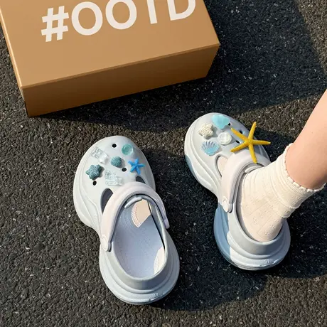 超好看洞洞鞋女款2025年超火外穿夏季沙滩凉鞋厚底包头拖鞋女外穿图片
