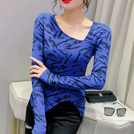 2024春秋新款不规则开叉T恤打底衫女长袖气质百搭V领上衣设计感潮商品大图