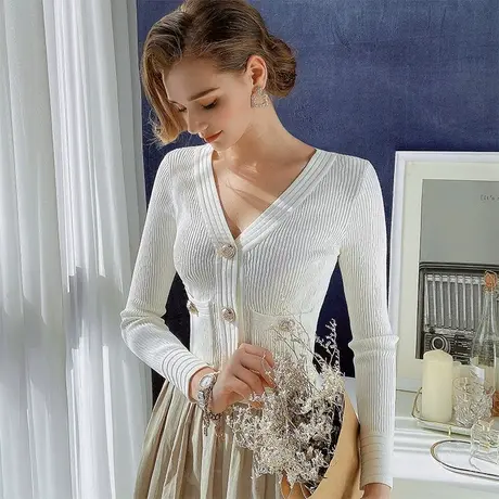 【直播】粉红大布娃娃时尚帅气英伦范短款针织开衫商品大图