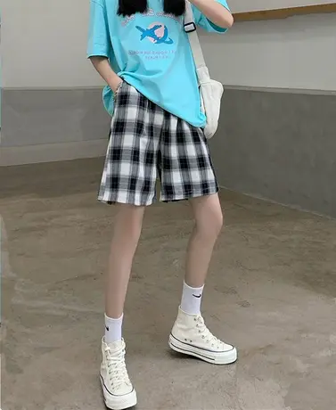 黑色运动短裤女夏季薄款宽松直筒休闲设计感小众棋盘格子五分中裤图片