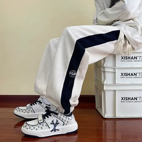 灯芯绒裤子男卫裤加绒加厚宽松阔腿潮牌束脚休闲长裤秋冬款运动裤图片