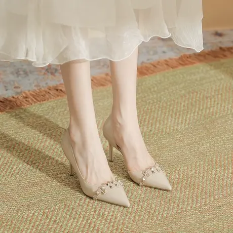 2023年夏季新款网红铆钉法式细跟尖头高跟鞋浅口气质性感职业单鞋图片