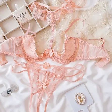 性感内衣女胸罩镂空文胸套装挂脖胸垫纯欲风图片