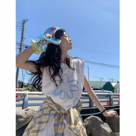笑脸花朵背心女t恤夏季2025外穿设计感坎肩百搭无袖上衣女宽松ins商品大图