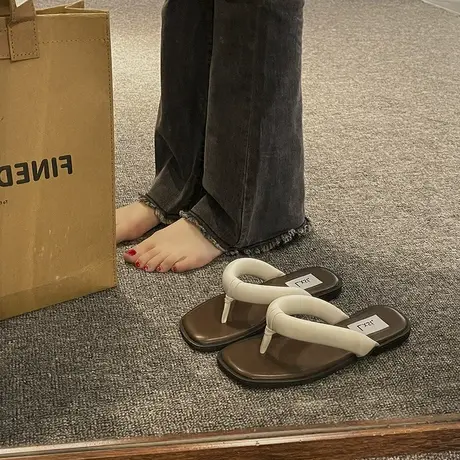 网红平底夹趾人字拖鞋女夏季外穿2024新款法式晚风沙滩高级感凉拖商品大图