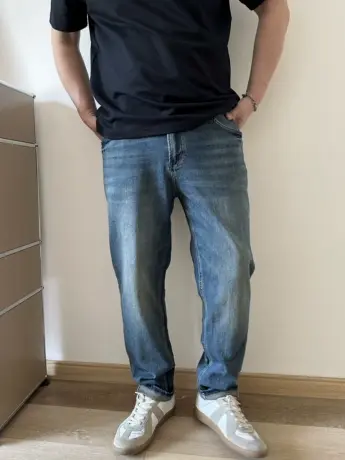 DAEVU大码男装春夏薄料怀旧色潮胖子弹力小脚加肥加大男士牛仔裤图片