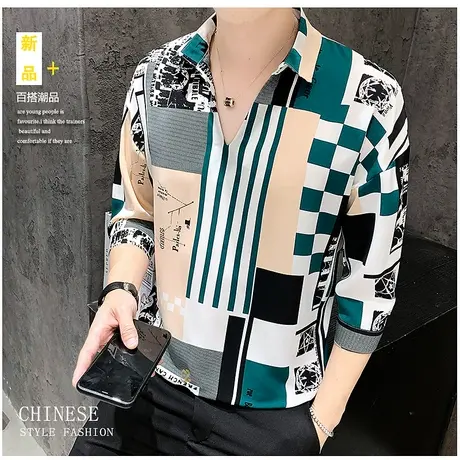 夏季网红很仙的格子衬衣男士短袖t恤V领雪纺冰丝中袖衬衫男韩图片