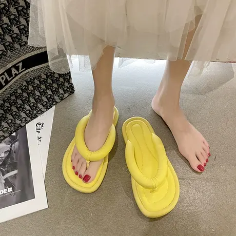 网红面包人字拖女夏外穿平底2024年新款仙女风小众胖胖沙滩凉拖鞋图片