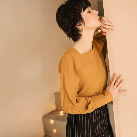 桔熊春秋季通勤优雅设计感荷叶拼接长袖方领上衣女大码AB16653商品大图