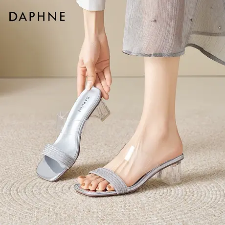 达芙妮法式粗高跟凉鞋女2026新款春夏水钻透明带高级感配裙子凉拖图片