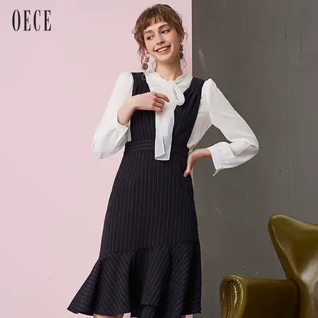 Oece春秋装新款 英伦条纹减龄系带深V领高腰显瘦背带裙连衣裙图片
