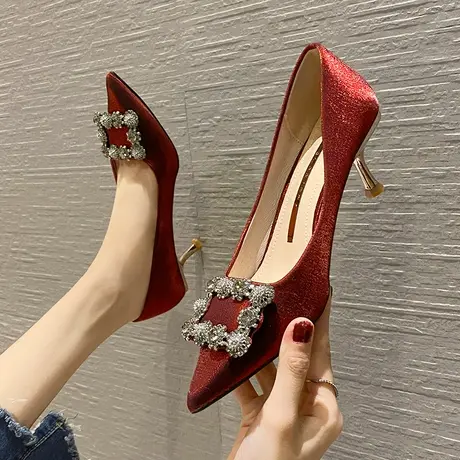2023年春季新款尖头水钻方扣晚礼服高跟鞋女细跟绸缎气质新娘婚鞋图片