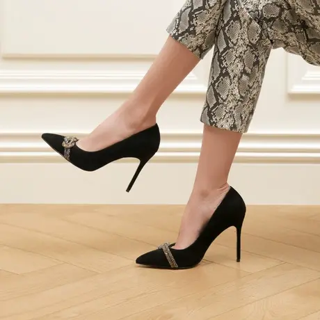 熙漫2023秋冬新款水钻尖头黑色单鞋细跟经典时尚尖头设计感女鞋子商品大图