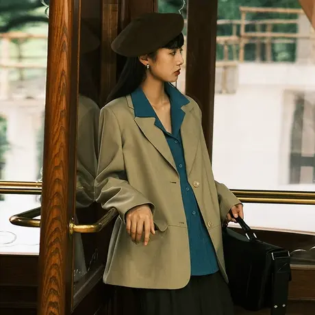 omont蛋挞家 复古垫肩小西装外套女秋季新款设计感宽松古着感西服图片