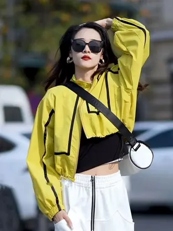 欧洲站撞色短款外套女2023春秋季宽松小众设计百搭防晒衣夹克上衣图片