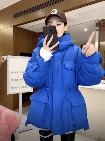 蓝色羽绒棉服女2023年新款爆款冬中长款时尚洋气收腰显瘦连帽棉衣商品大图