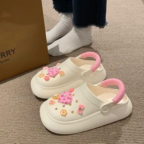 网红外穿洞洞鞋女夏季可爱奶酪DIY包头厚底踩屎感防滑两穿凉拖鞋图片