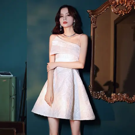 白色小晚礼服裙轻奢小众高端宴会气质名媛连衣裙生日订婚性感吊带图片