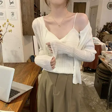 v领两件套小吊带针织开衫外套女早秋季外搭修身打底衫短款上衣服商品大图