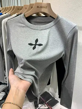 欧货长袖t恤女早秋2023新款独特别致不规则设计感小众上衣打底衫图片