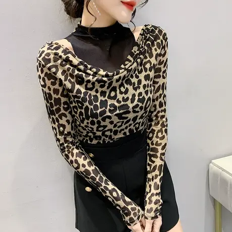 2023春秋新款时尚豹纹T恤女长袖性感镂空露肩上衣挂脖网纱打底衫商品大图