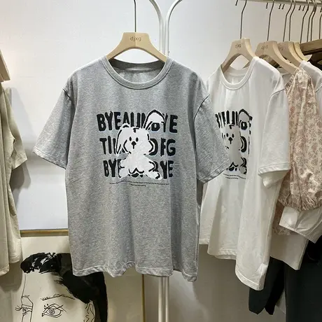 减龄简约圆领塌肩短袖卡通小狗字母印花t恤女宽松打底衫上衣百搭商品大图