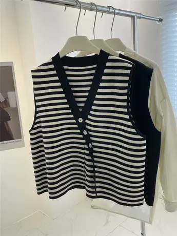 洋气斜扣开叉条纹V领针织马夹！韩版宽松显瘦无袖毛衣马甲背心女图片