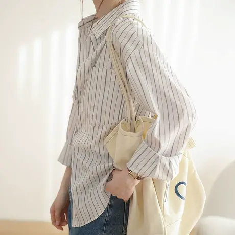 嘉茱莉2023年秋季新款条纹衬衫女宽松长袖休闲衬衣韩系设计感小众图片