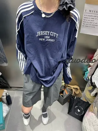 圆领字母图案三杠边条拼色宽松长袖T恤女秋装慵懒风bf打底衫上衣商品大图