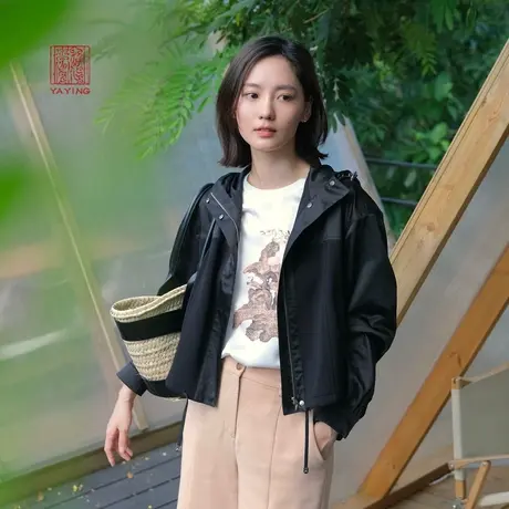 EP雅莹高端系列 廓形三醋酸拼接连帽外套 2023秋冬新款1210A商品大图