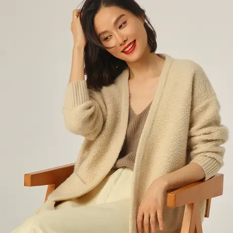 立体毛巾绣带兜羊绒开衫女士V领宽松慵懒风针织秋冬毛衣外套W186商品大图