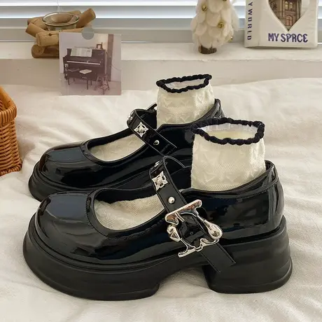 法式白色复古玛丽珍鞋女2024春季新款金属一字扣带粗跟厚底小皮鞋商品大图