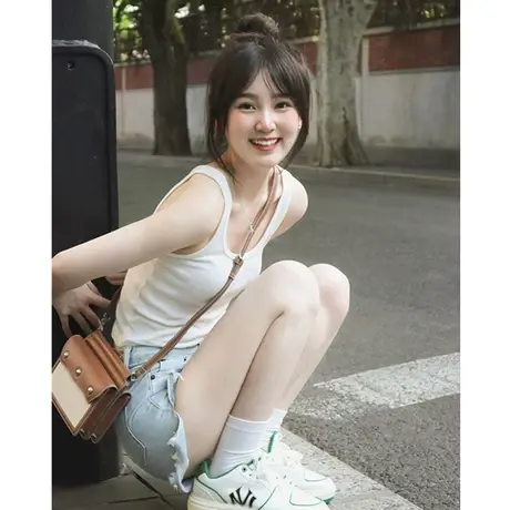甜辣纯欲运动小吊带背心女带胸垫内搭白色打底春夏外穿修身短上衣商品大图