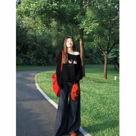 薄款无帽斜领露肩长袖上衣女新款辣妹风宽松oversize一字肩卫衣潮商品大图