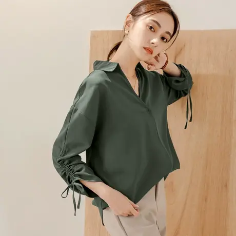 桔熊秋季休闲不易皱翻领衬衫设计感抽皱长袖上衣女装大码AB18939商品大图