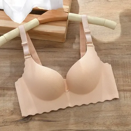 一片式无痕内衣女套装小胸聚拢收副乳防下垂无钢圈文胸厚款胸罩肤图片