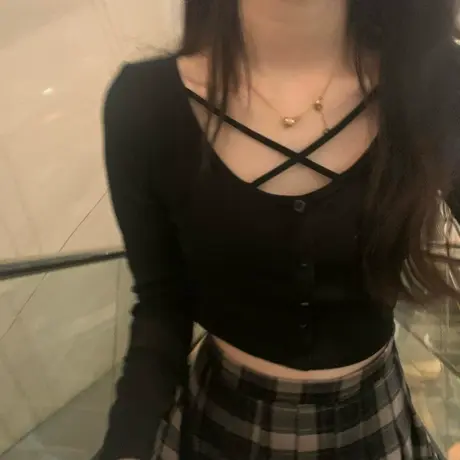 纯欲风辣妹长袖T恤女设计感秋冬季修身内搭打底衫短款露脐上衣ins商品大图