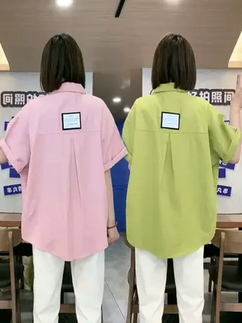 设计感翻领短袖衬衫女欧洲站夏装2023新款欧货时尚洋气宽松衬衣潮图片