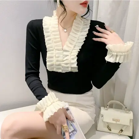 时尚拼接镂空V领钉珠长袖荷叶花边打底衫洋气减龄上衣女修身T恤潮图片